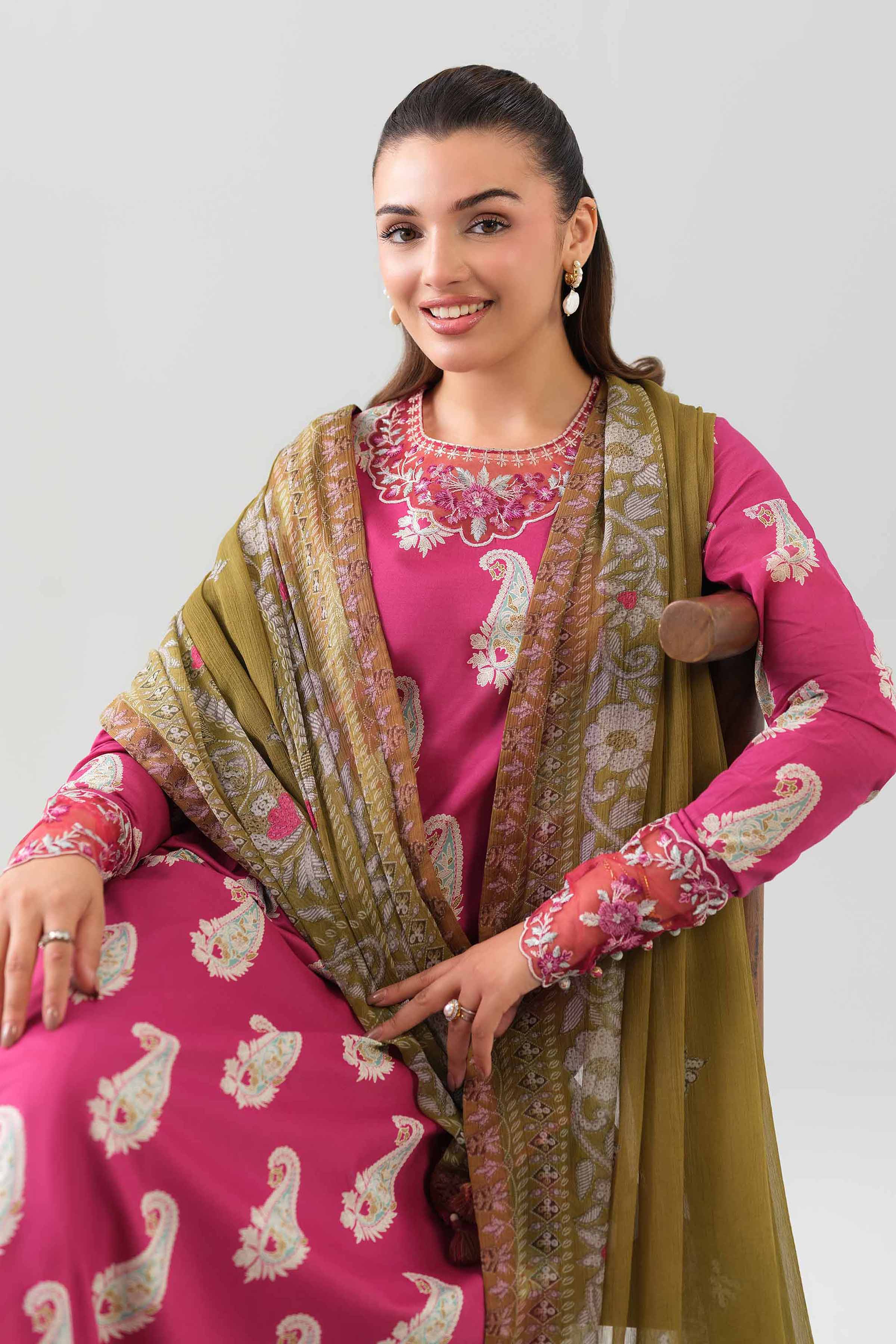 3 Piece - Digital Printed Embroidered Suit - 42601143 - Image 4
