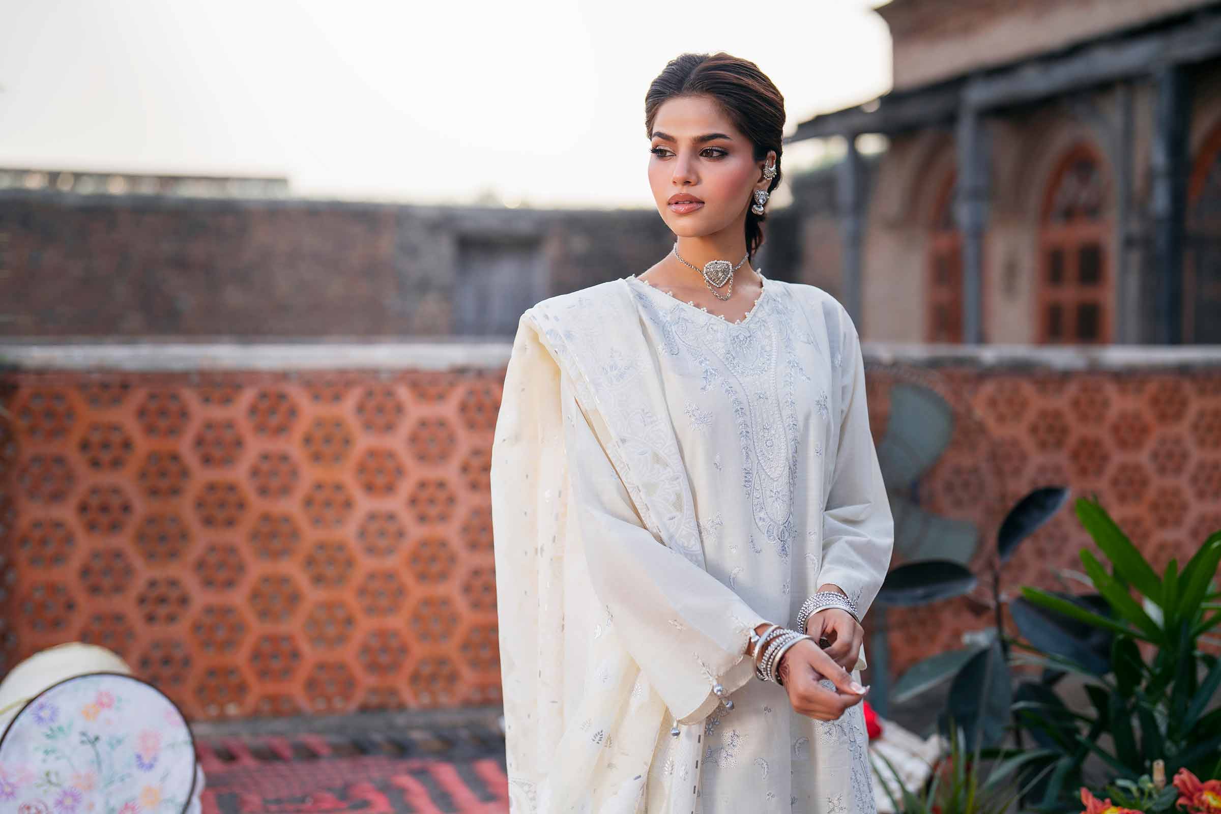 3 Piece - Embroidered Suit - PE26-313 - Image 3